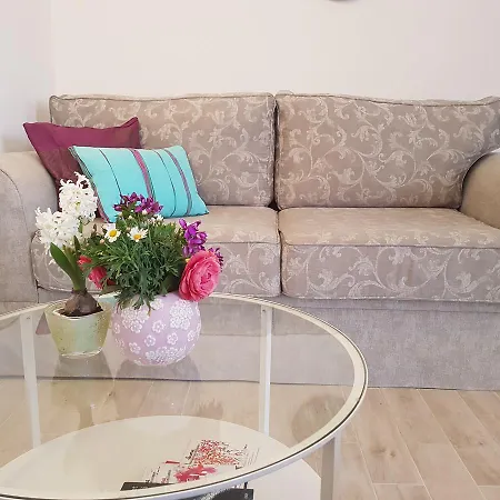 Antonio * ツァヴタット