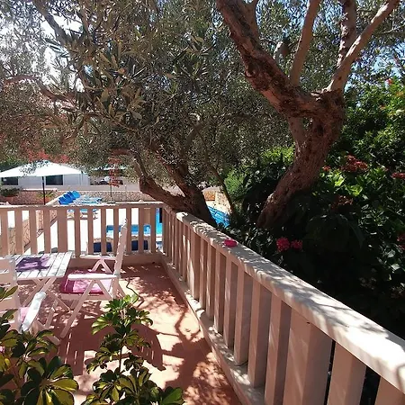 Antonio Apartman *