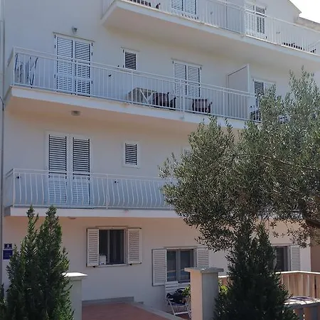 Apartment Antonio Cavtat